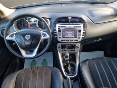 Lancia Delta 1.6 MJT DPF Oro (14)