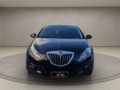 Lancia Delta 1.6 MJT DPF Oro (8)