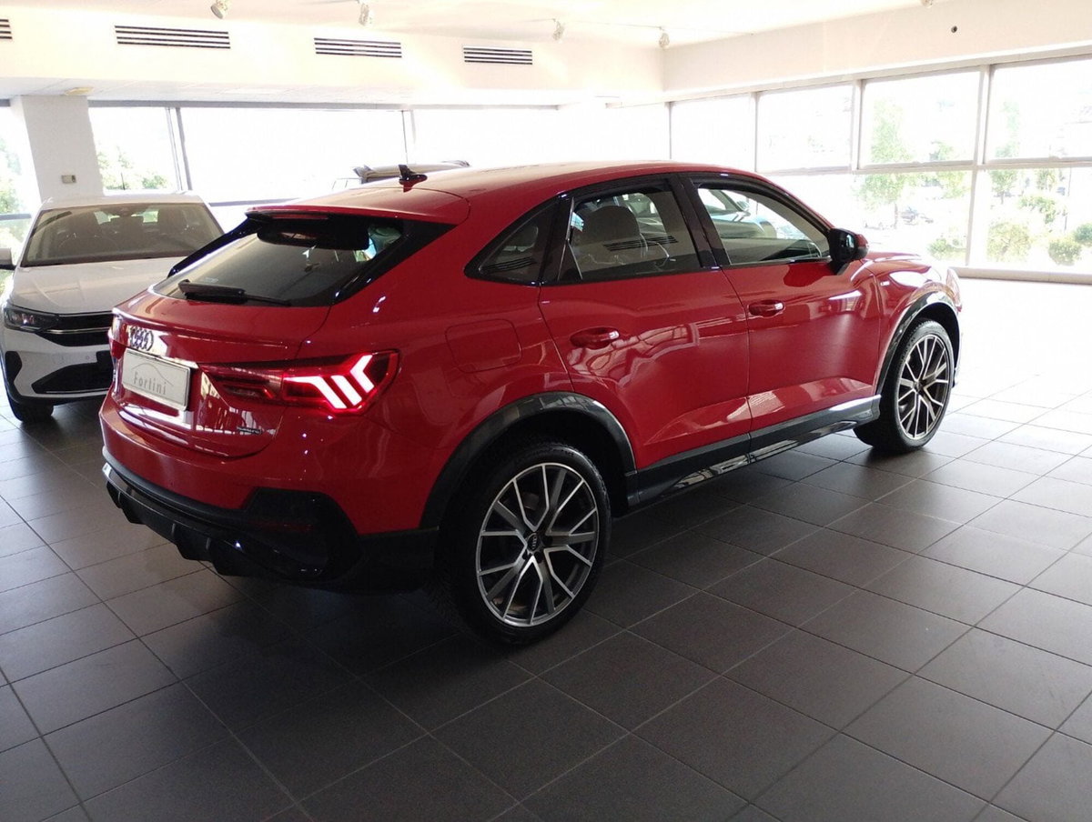 Audi Q3 Sportback 45 TFSI quattro S tronic S line edition (6)