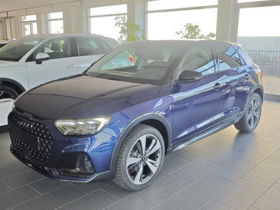 Audi A1 allstreet 30 1.0 tfsi Identity Contrast 116cv (2)