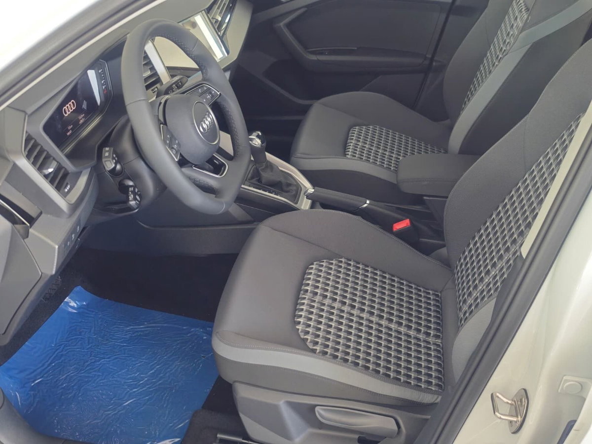 Audi A1 Sportback 30 TFSI S tronic S line edition (8)