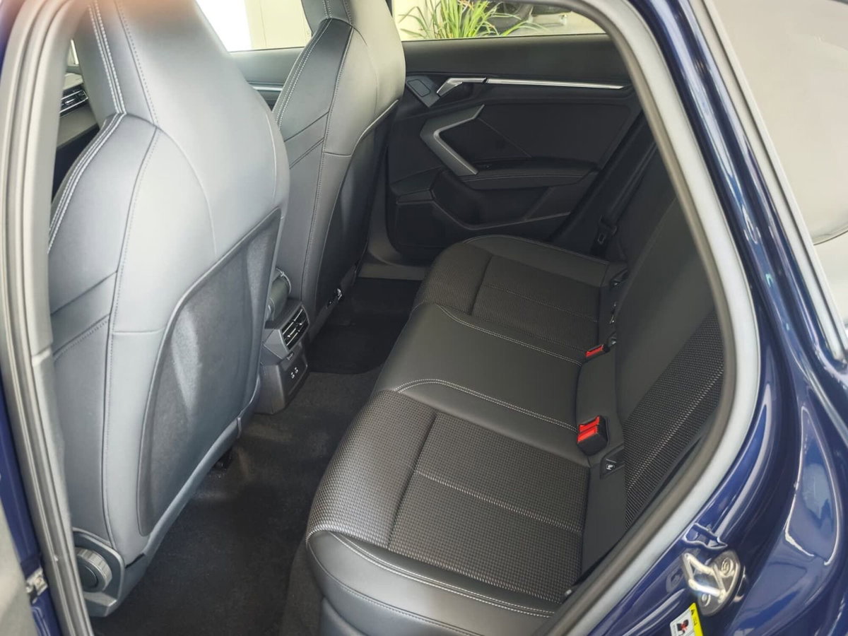 Audi A3 Sportback 2.0 TDI (8)
