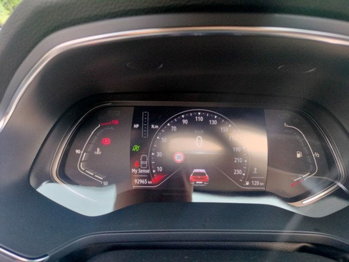Renault Captur TCe 90 CV Equilibre (16)