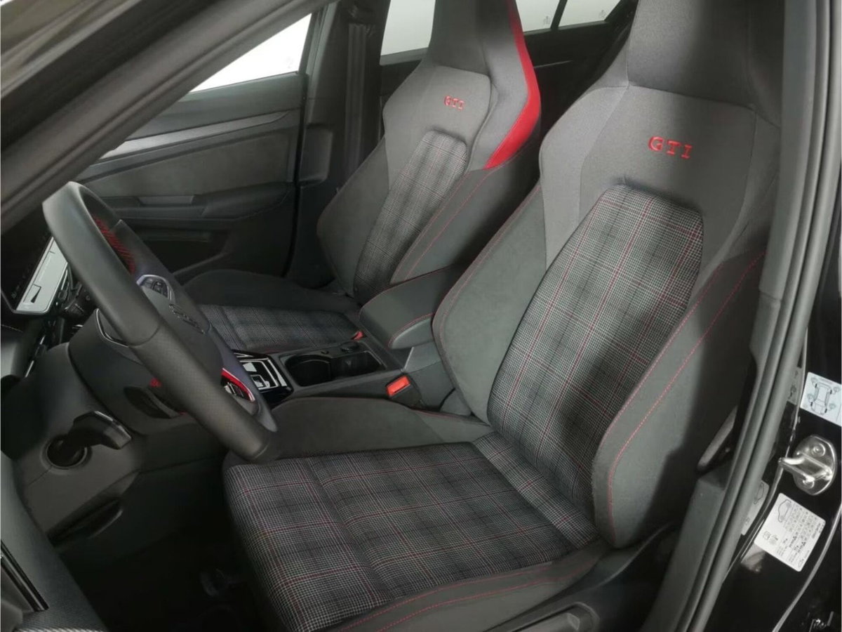 Volkswagen Golf GTI Clubsport 2.0 TSI DSG 5p. BlueMotion Technology (11)