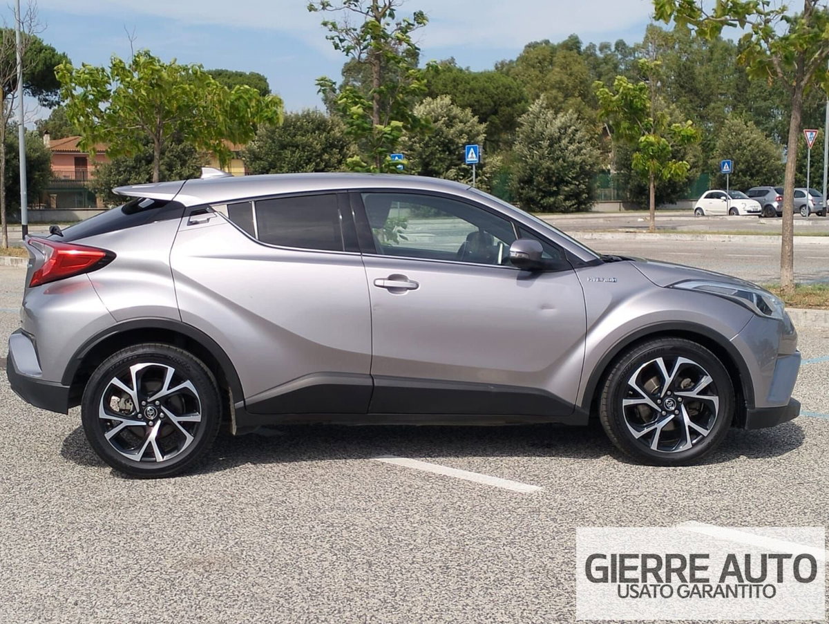 Toyota Toyota C-HR 1.8 Hybrid E-CVT Style (2)