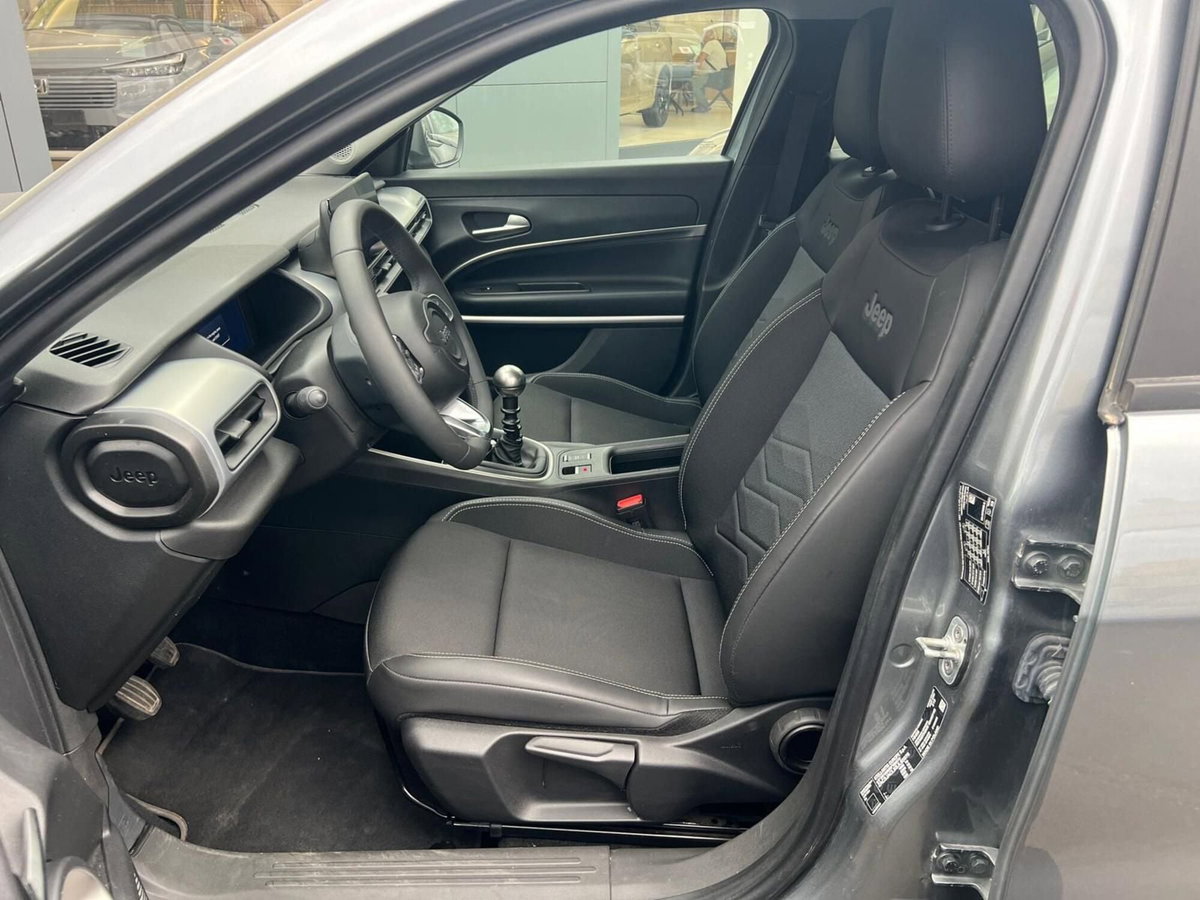 Jeep Avenger 1.2 turbo Summit fwd 100cv (8)