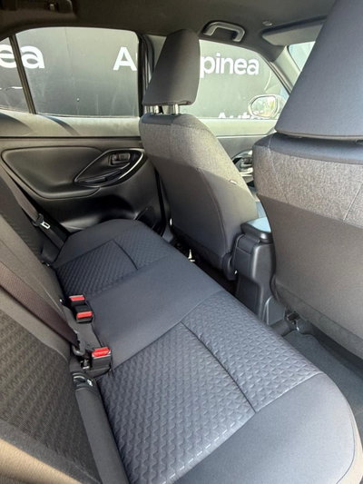 Toyota Yaris Cross Trend fwd 130cv e-cvt (14)