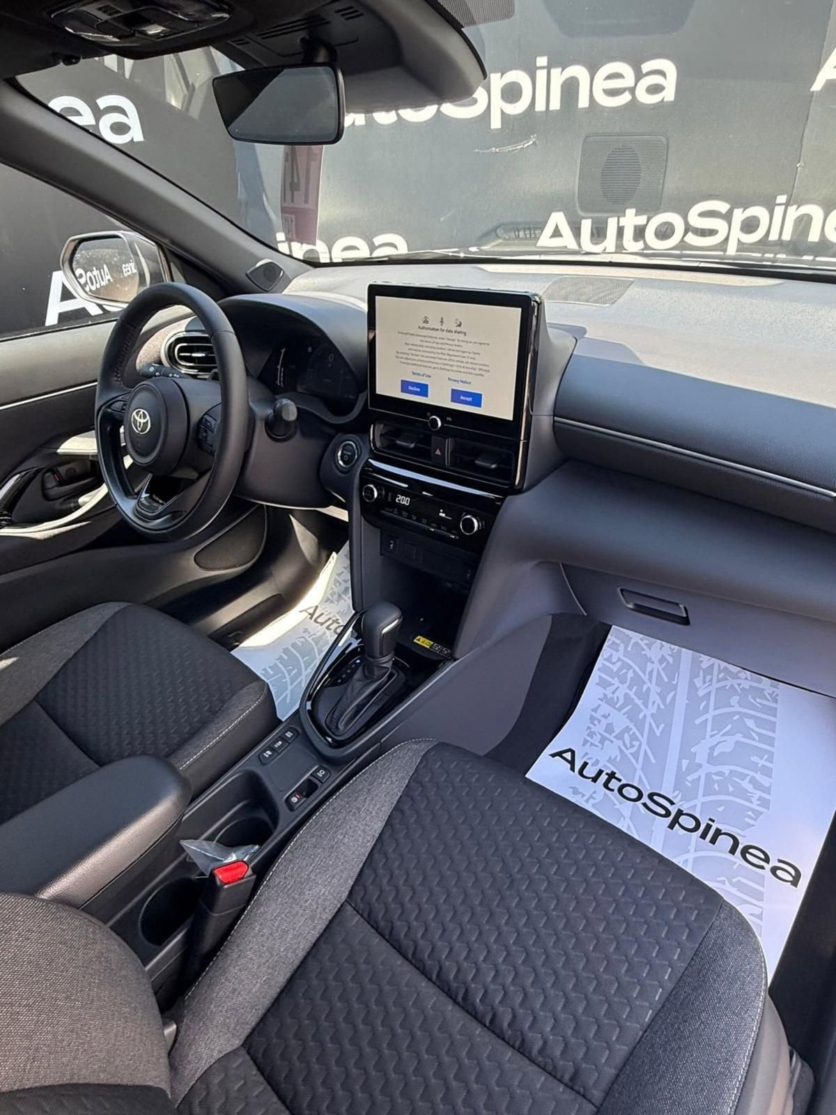 Toyota Yaris Cross Trend fwd 130cv e-cvt (15)