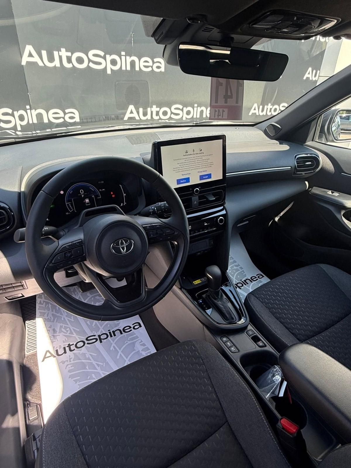 Toyota Yaris Cross Trend fwd 130cv e-cvt (7)