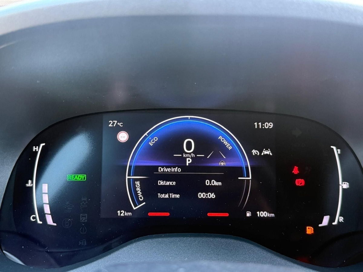 Toyota Yaris Cross Trend fwd 130cv e-cvt (9)