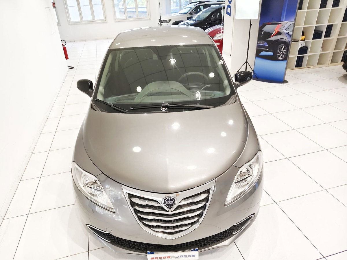 Lancia Ypsilon 1.3 MJT 16V 95 CV 5 porte S&S Gold (11)