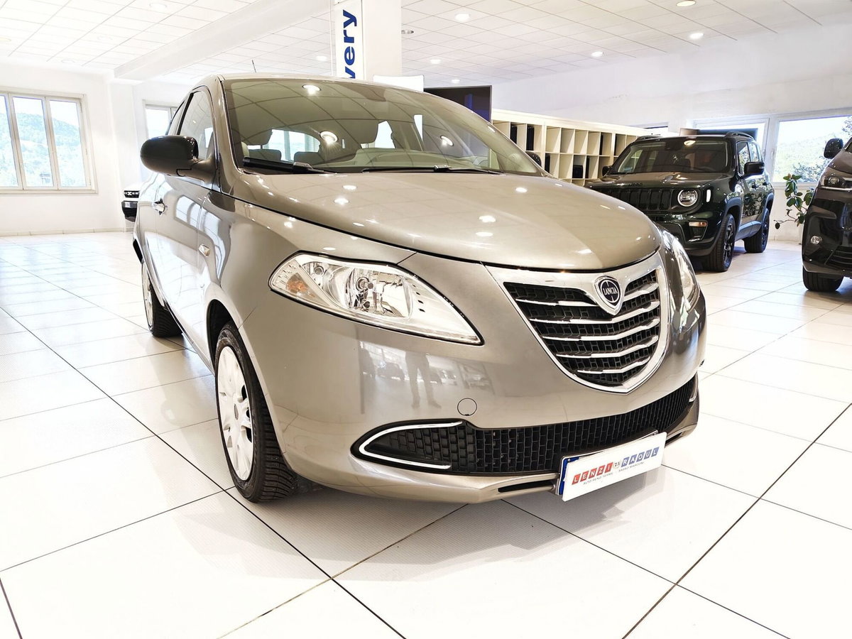 Lancia Ypsilon 1.3 MJT 16V 95 CV 5 porte S&S Gold (13)