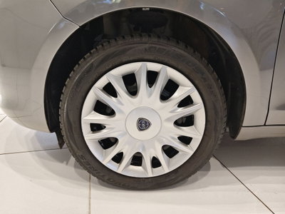 Lancia Ypsilon 1.3 MJT 16V 95 CV 5 porte S&S Gold (7)
