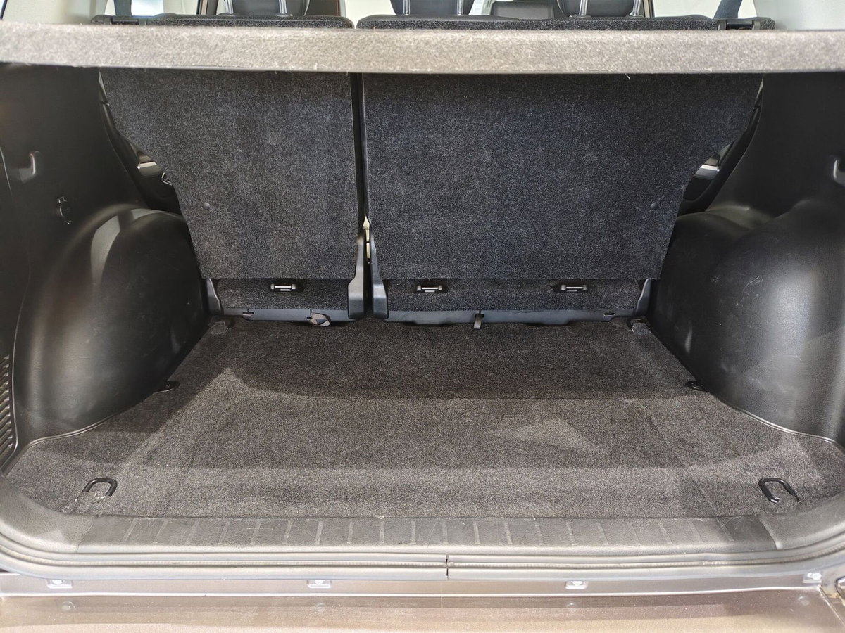 Suzuki Grand Vitara 1.9 DDiS 5 porte Offroad (14)
