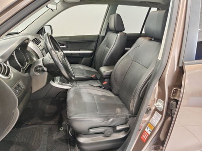 Suzuki Grand Vitara 1.9 DDiS 5 porte Offroad (9)