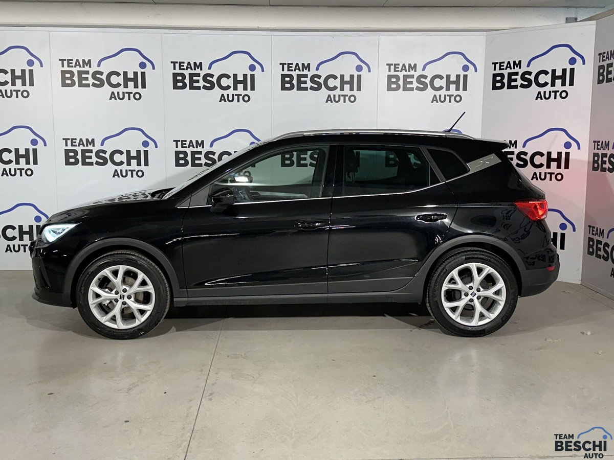 SEAT Arona 1.0 ecotsi FR 95cv (2)
