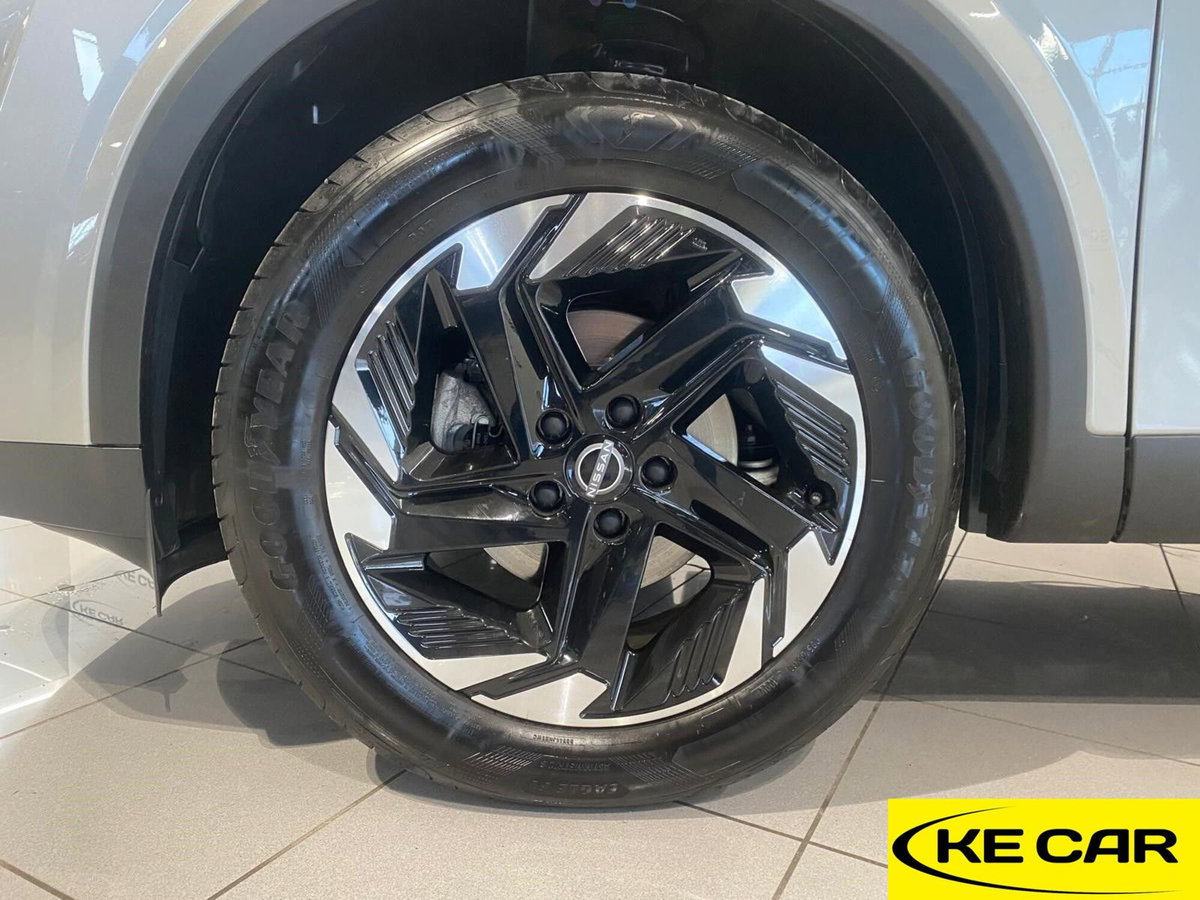 Nissan Qashqai 1.3 mhev N-Connecta 2wd 140cv (9)