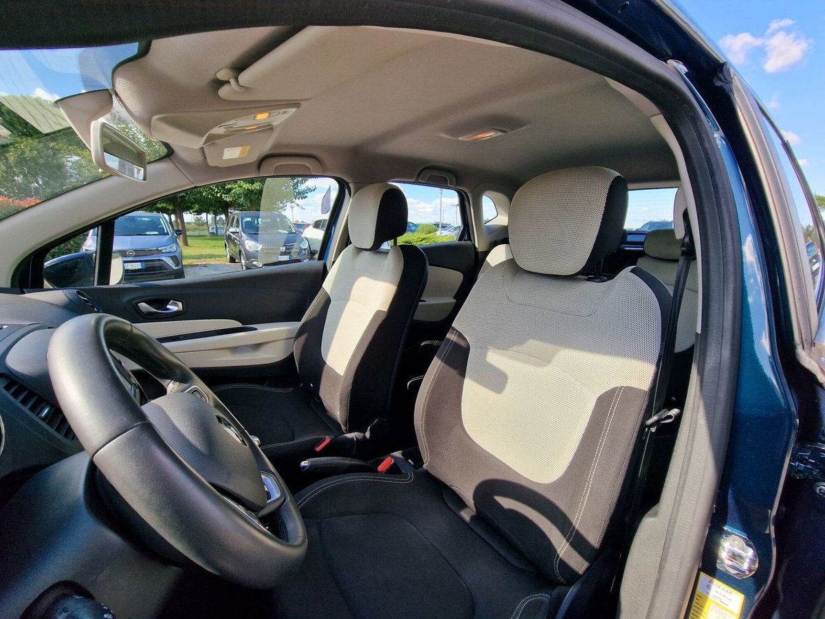 Renault Captur 1.5 dCi 8V 110 CV Start&Stop Energy R-Link (12)