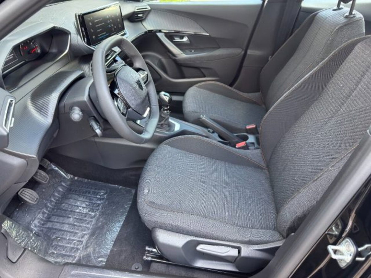 Peugeot 2008 1.2 puretech Style s&s 100cv (5)