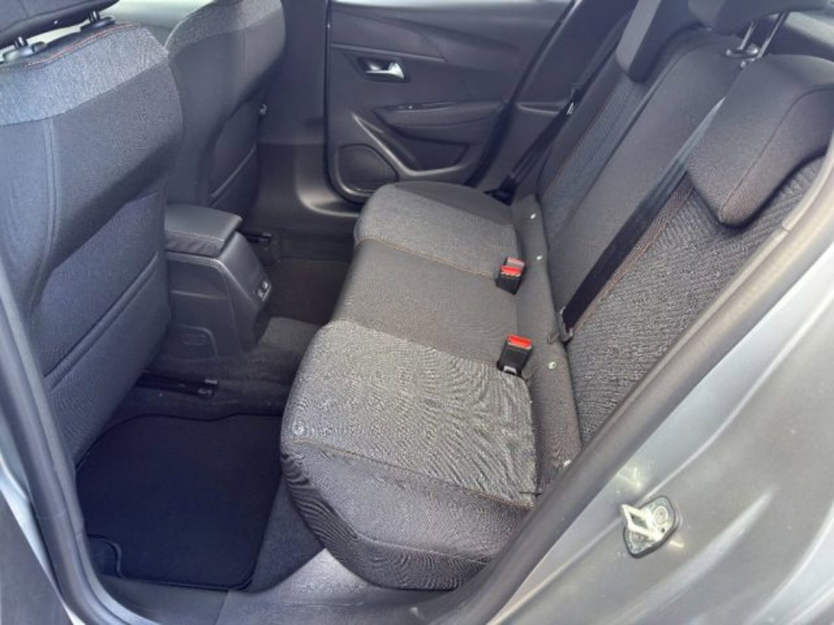 Peugeot 208 1.2 hybrid Active 100cv e-dcs 6 (11)