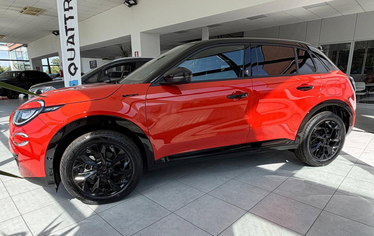 Fiat 600 1.2 hybrid La Prima 145cv auto (20)