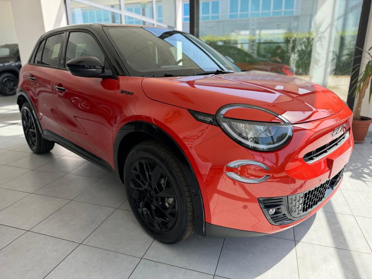 Fiat 600 1.2 hybrid La Prima 145cv auto (3)