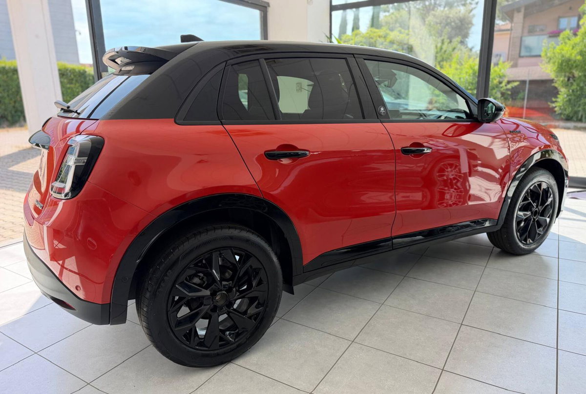 Fiat 600 1.2 hybrid La Prima 145cv auto (8)