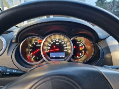 Suzuki Grand Vitara 1.9 DDiS 3 porte Offroad (13)