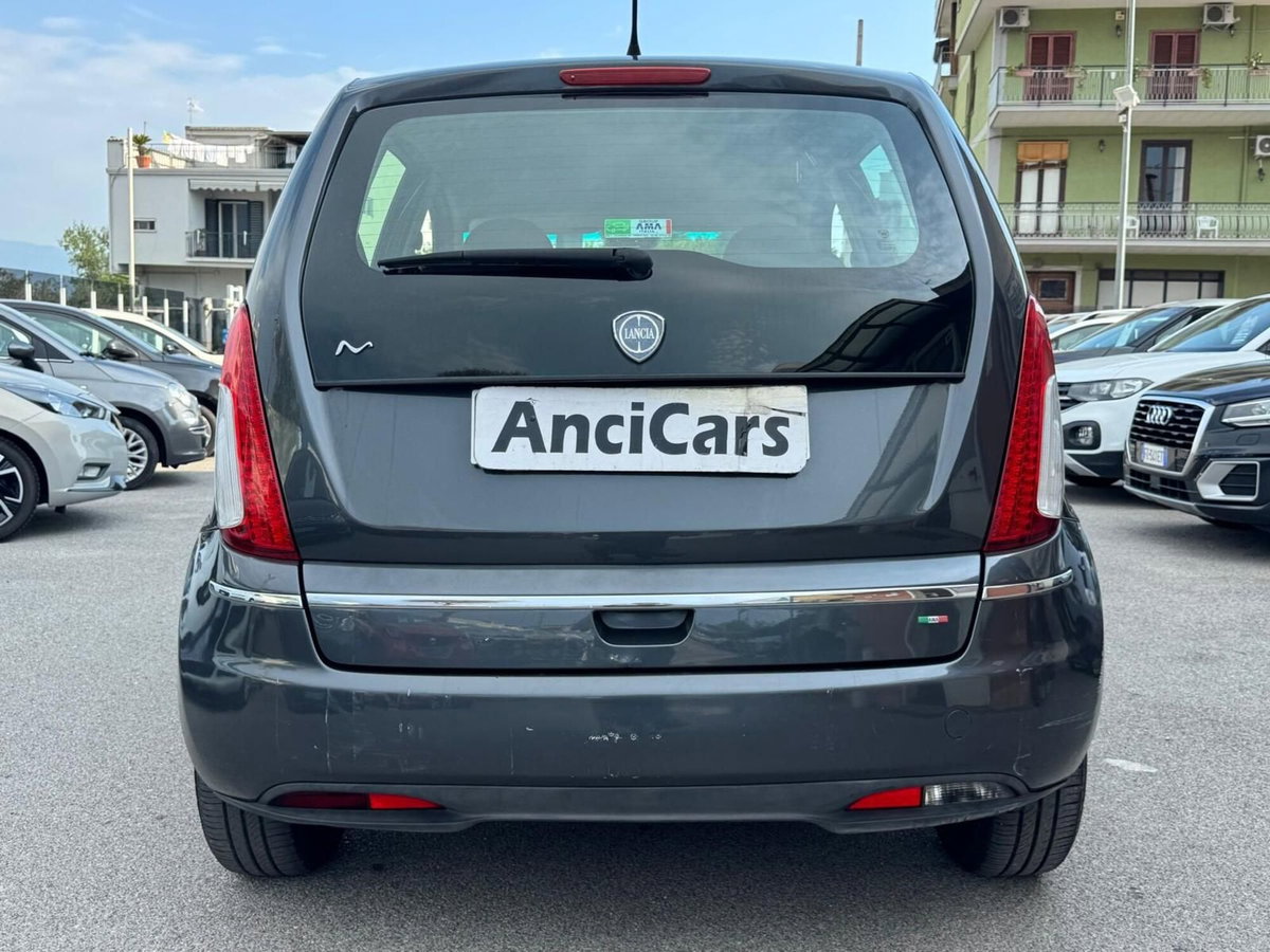 Lancia Musa 1.4 Oro Ecochic GPL (15)