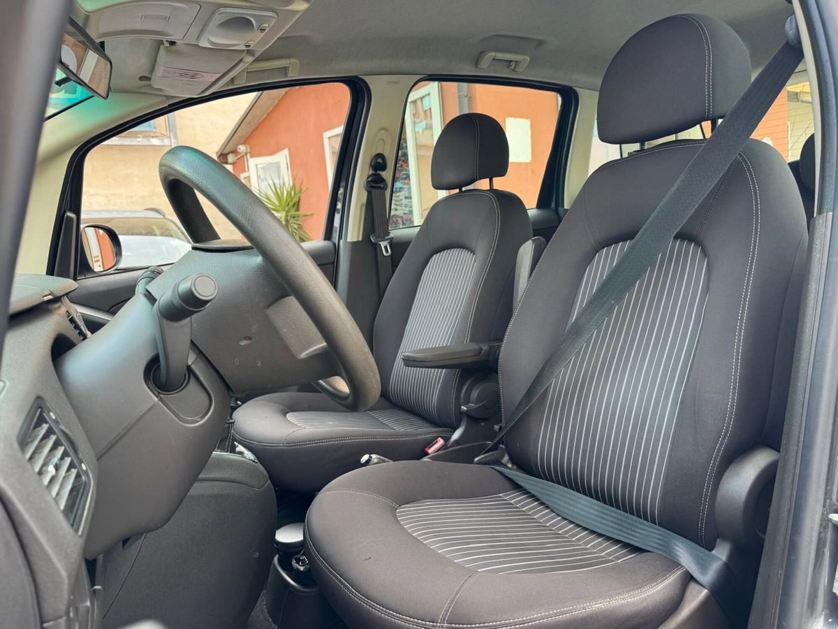 Lancia Musa 1.4 Oro Ecochic GPL (6)