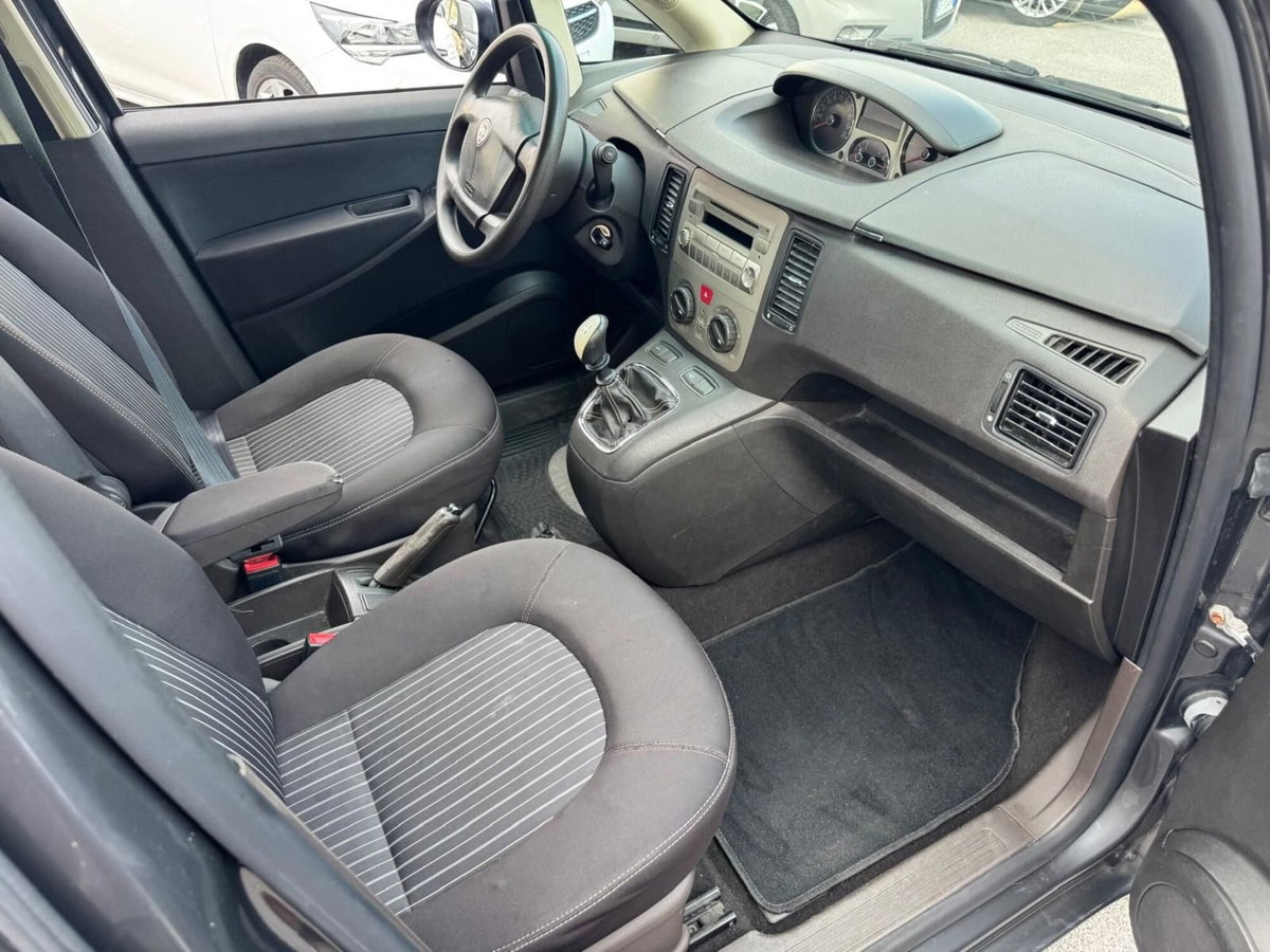 Lancia Musa 1.4 Oro Ecochic GPL (9)