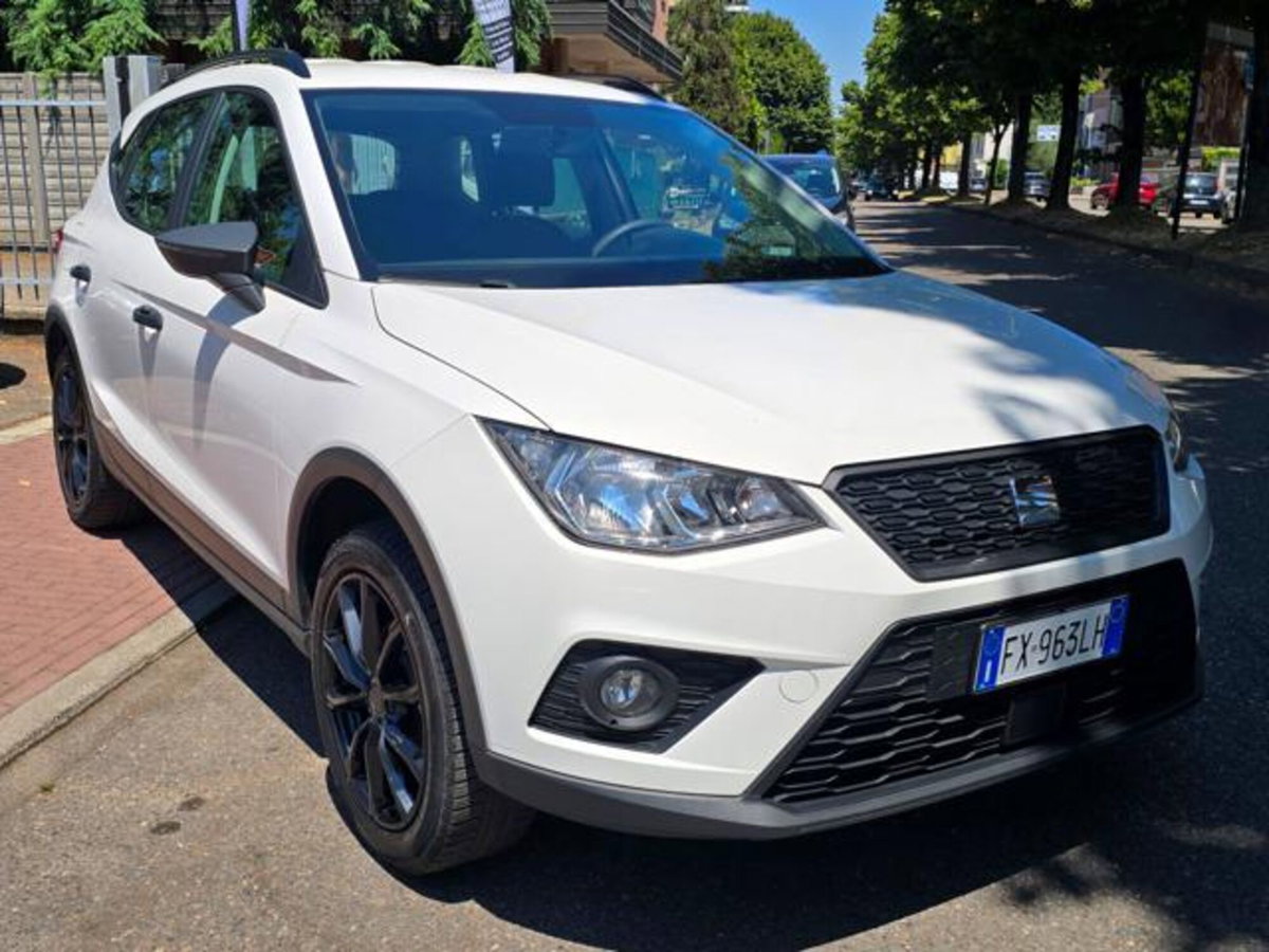 SEAT Arona 1.0 ecotsi Style 95cv (10)