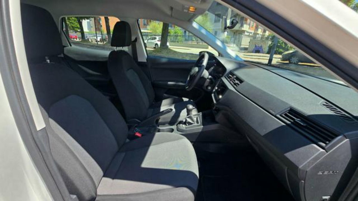 SEAT Arona 1.0 ecotsi Style 95cv (14)