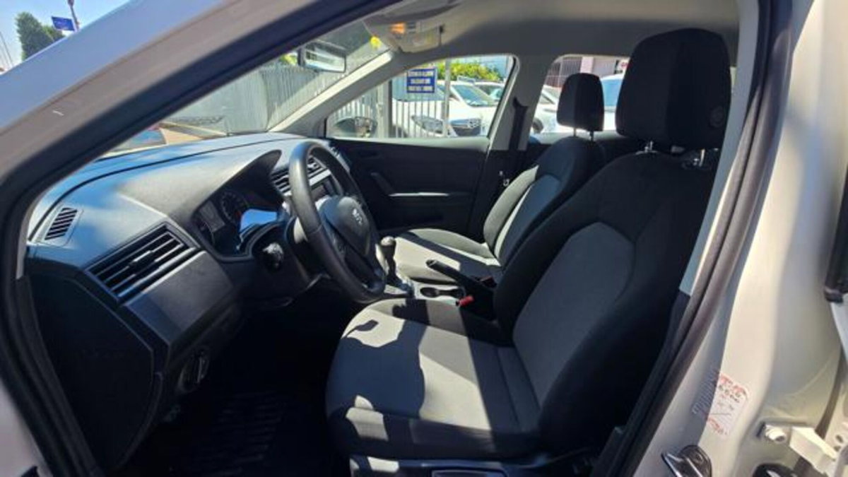 SEAT Arona 1.0 ecotsi Style 95cv (15)
