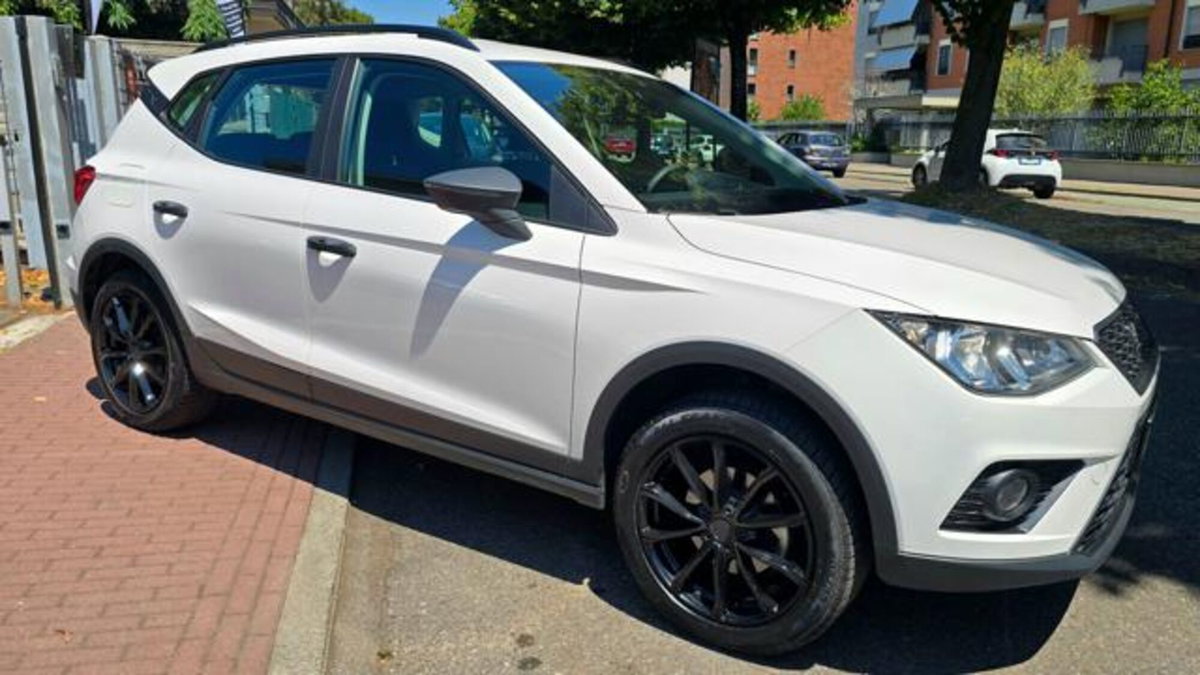 SEAT Arona 1.0 ecotsi Style 95cv (9)