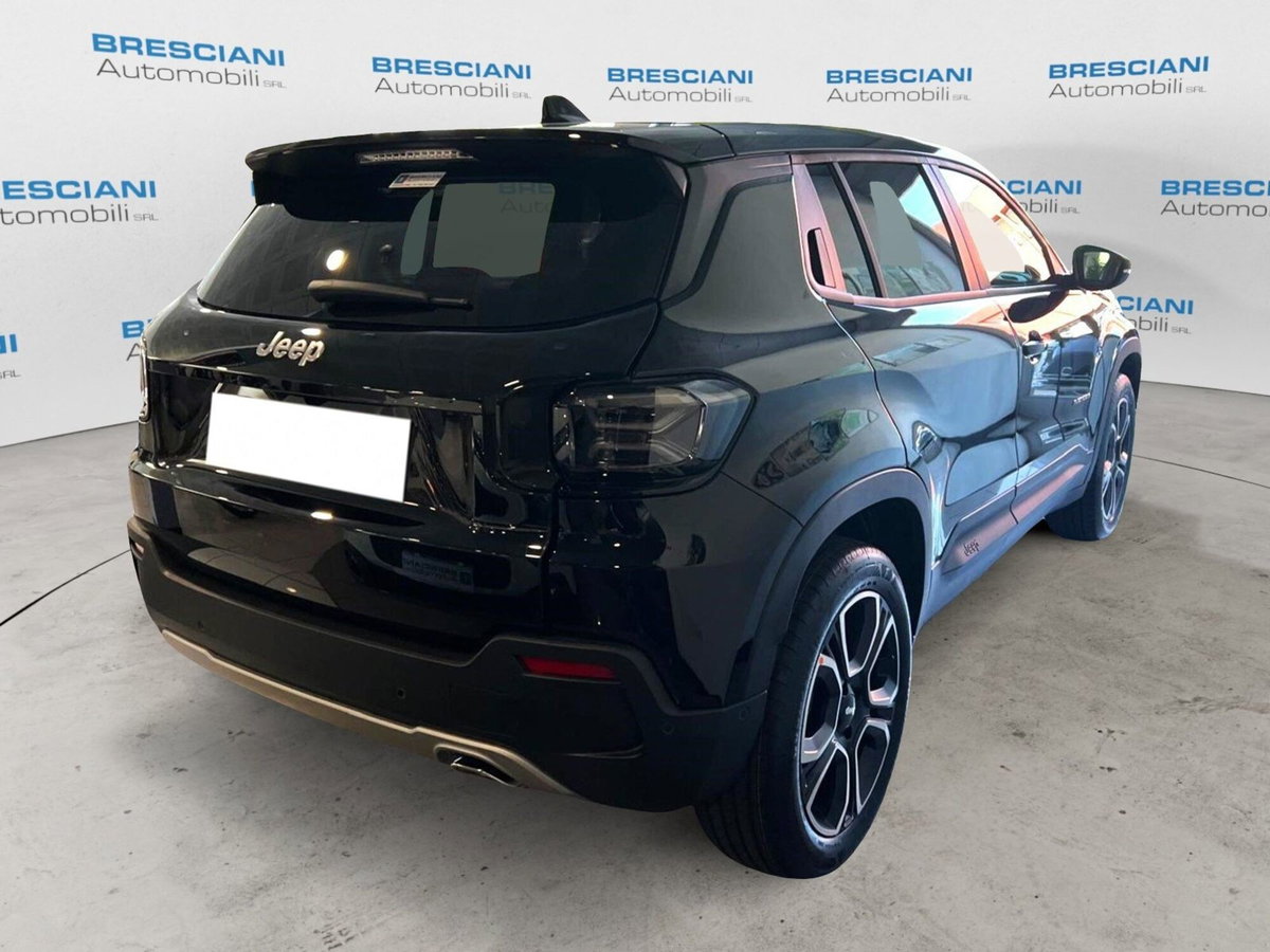 Jeep Avenger 1.2 turbo e-hybrid mhev Summit fwd 110cv edct6 (4)