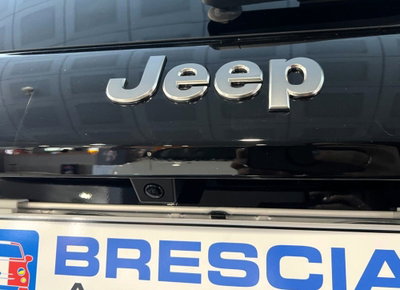Jeep Avenger 1.2 turbo e-hybrid mhev Summit fwd 110cv edct6 (8)