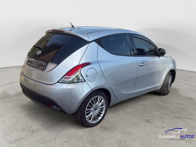 Lancia Ypsilon 1.2 69 CV 5 porte Gold (6)