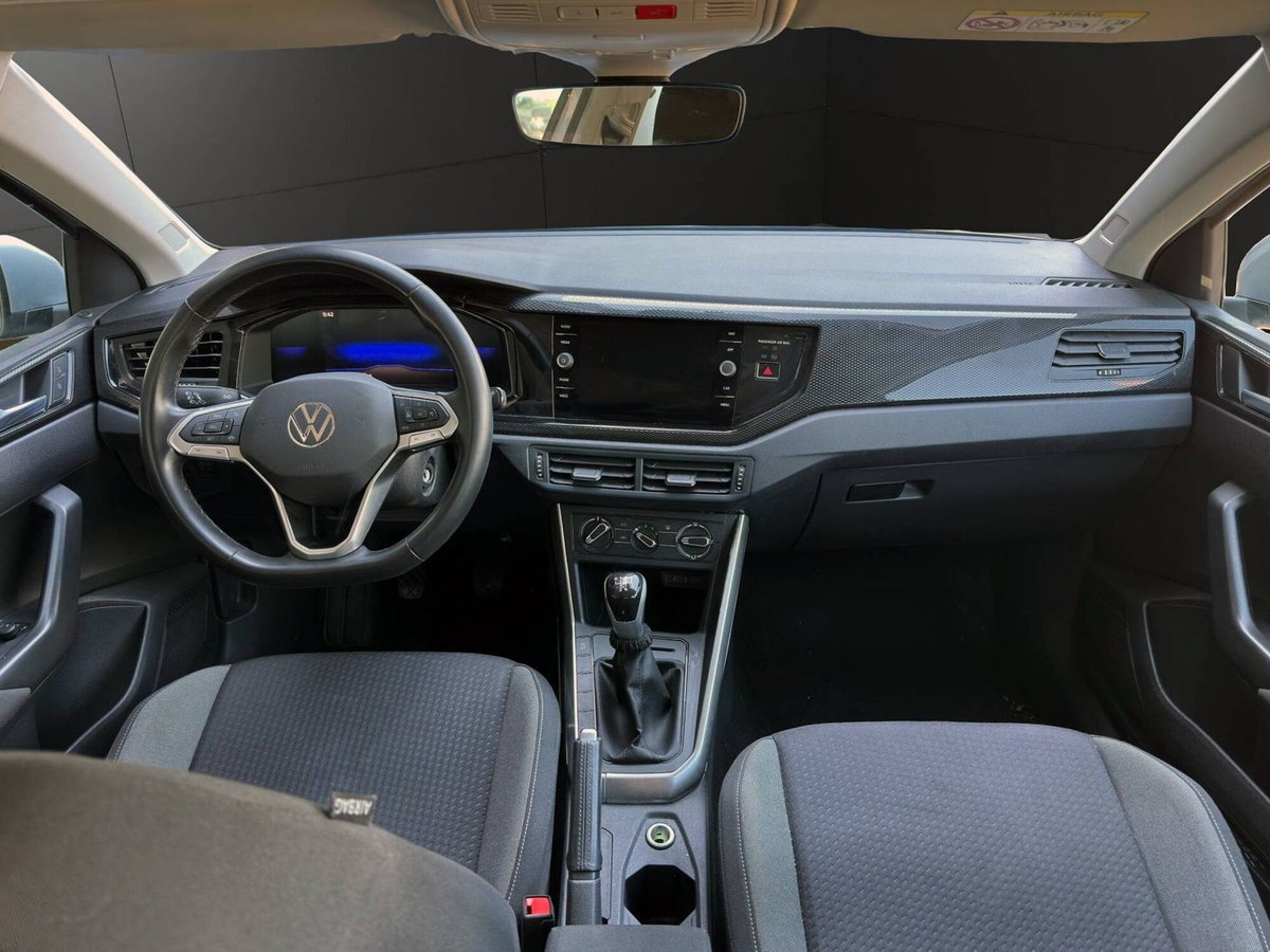 Volkswagen Polo 1.0 tsi Life 95cv (12)