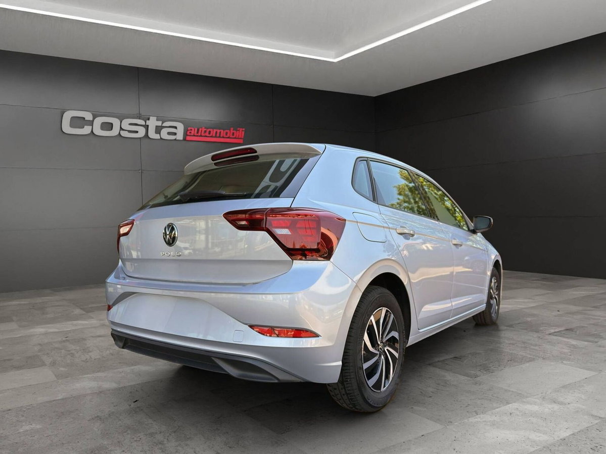 Volkswagen Polo 1.0 tsi Life 95cv (6)