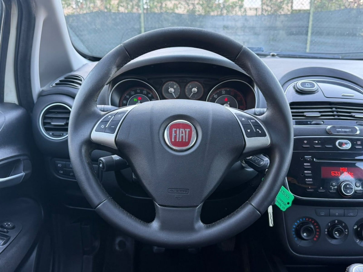 Fiat Punto 1.4 8V 5 porte Natural Power Easy (13)