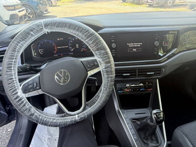 Volkswagen Polo 1.0 tsi Life 95cv (13)