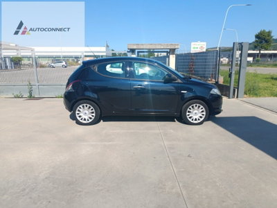 Lancia Ypsilon 1.2 69 CV 5 porte Platinum (7)