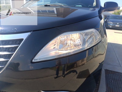 Lancia Ypsilon 1.2 69 CV 5 porte Platinum (9)