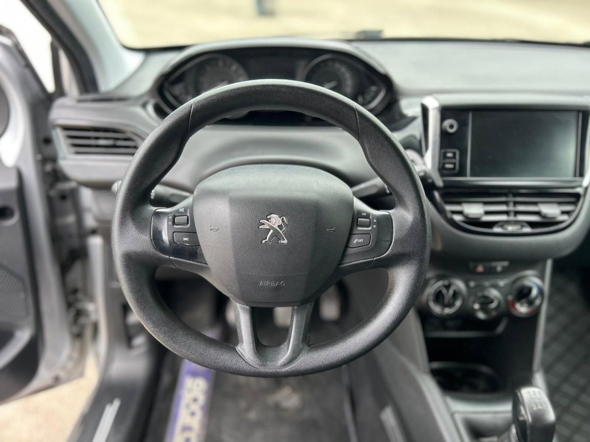 Peugeot 208 75 5 porte Allure (11)