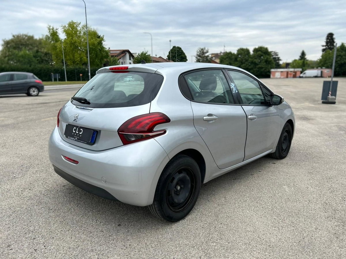 Peugeot 208 75 5 porte Allure (3)