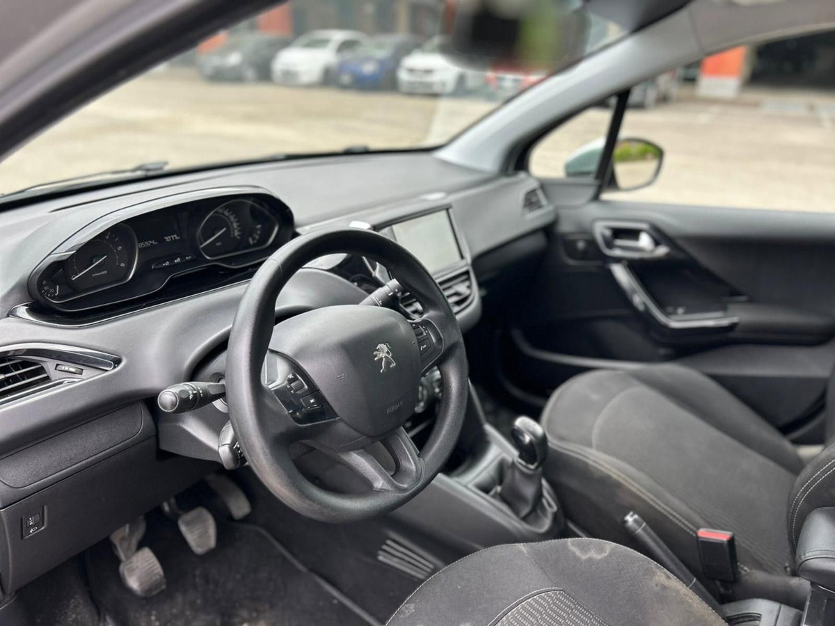 Peugeot 208 75 5 porte Allure (6)