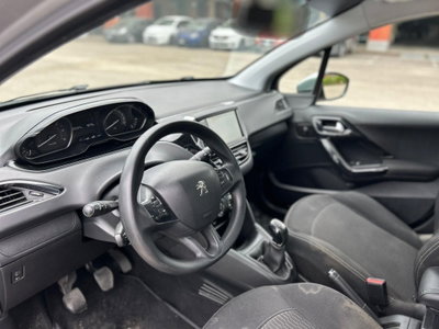 Peugeot 208 75 5 porte Allure (6)