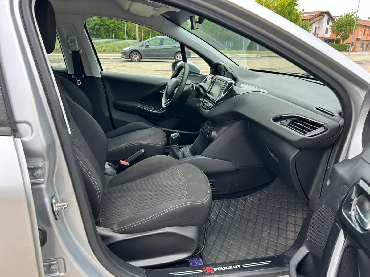 Peugeot 208 75 5 porte Allure (9)