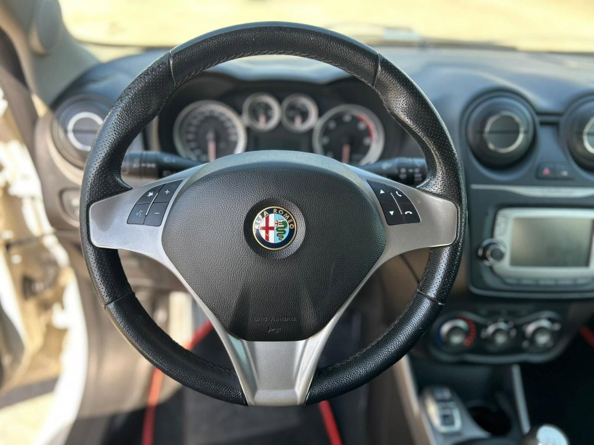 Alfa Romeo MiTo 1.3 JTDm 85 CV S&S Distinctive (11)